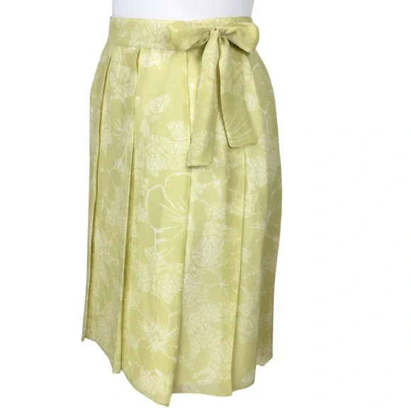 TOMMY BAHAMA Vintage Silk Pleated Floral Tropical Hawaiian Wrap Mini Skirt 4 - Picture 2 of 15
